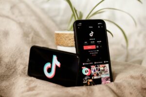 collabstr-0Vk7HEjWLDE-unsplash (1)