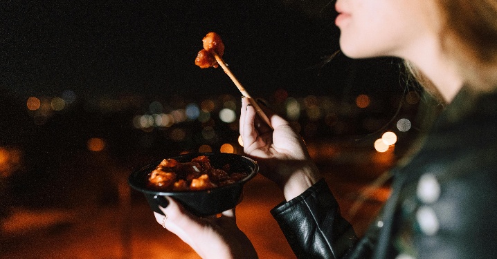 Tren Jajan Pedas di Kalangan Gen Z