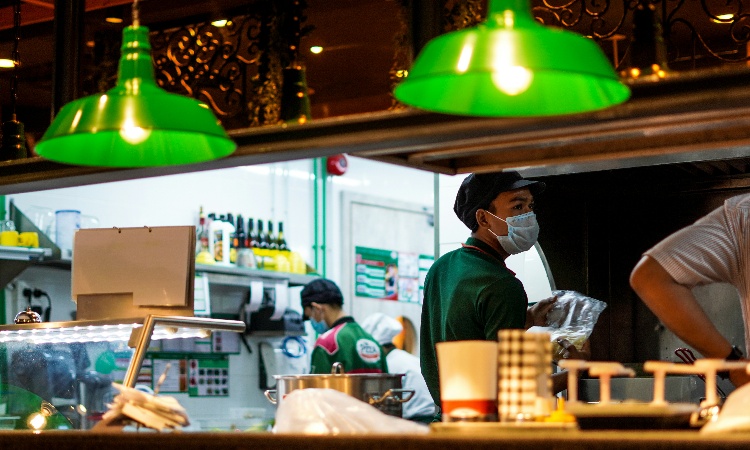 Strategi Menangani Kebanjiran Order